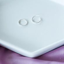 Load image into Gallery viewer, Endless Hoop Earrings